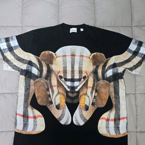 버버리 토마스베어 오버핏 반팔티 팝니다.S사이즈(정품)