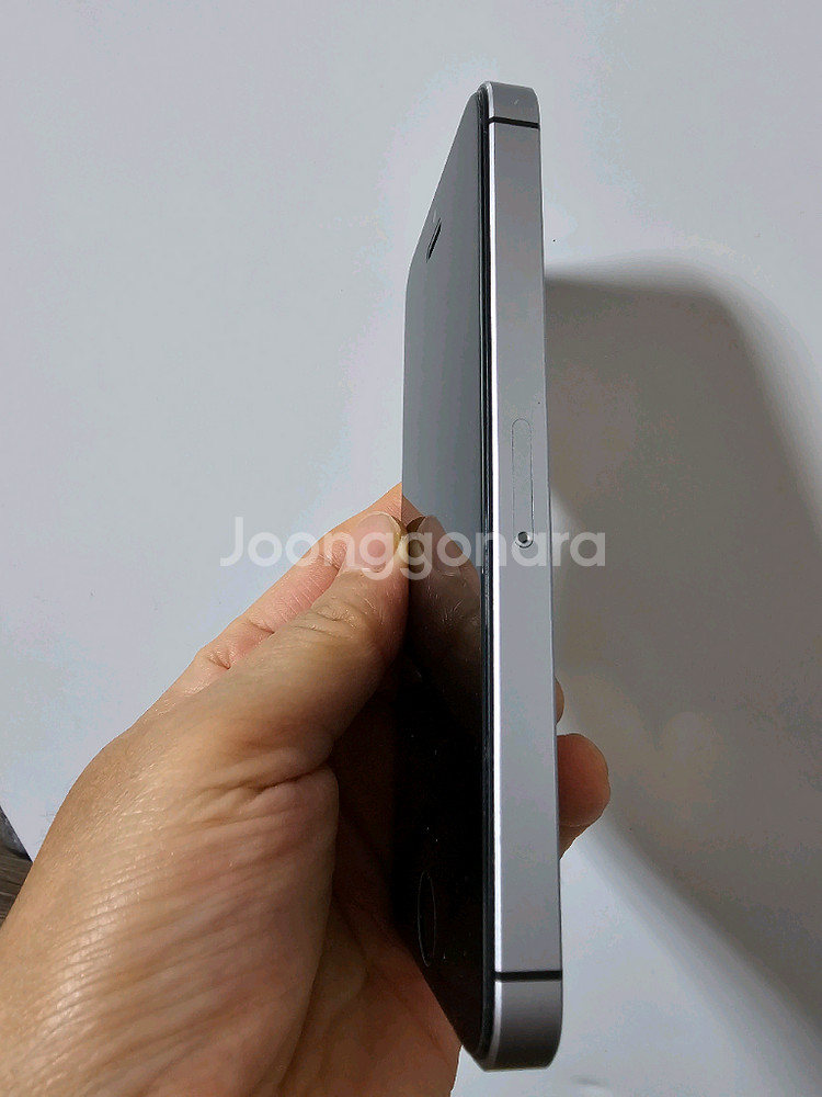 c39. 아이폰 se1 128GB--2