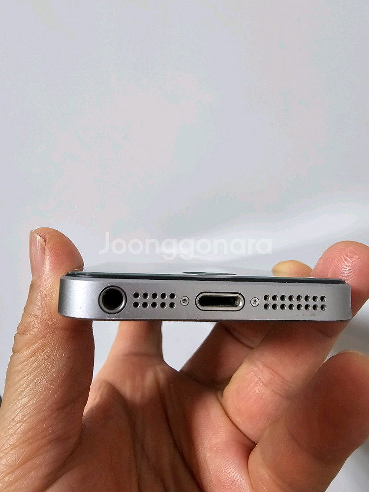 c39. 아이폰 se1 128GB--1