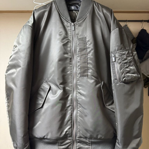 유니클로 j+ 질샌더 ma-1 팝니다 (xl)