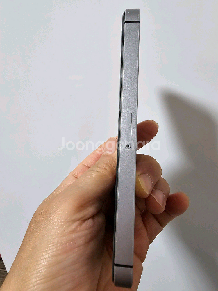 c40. 아이폰 se 128GB--2