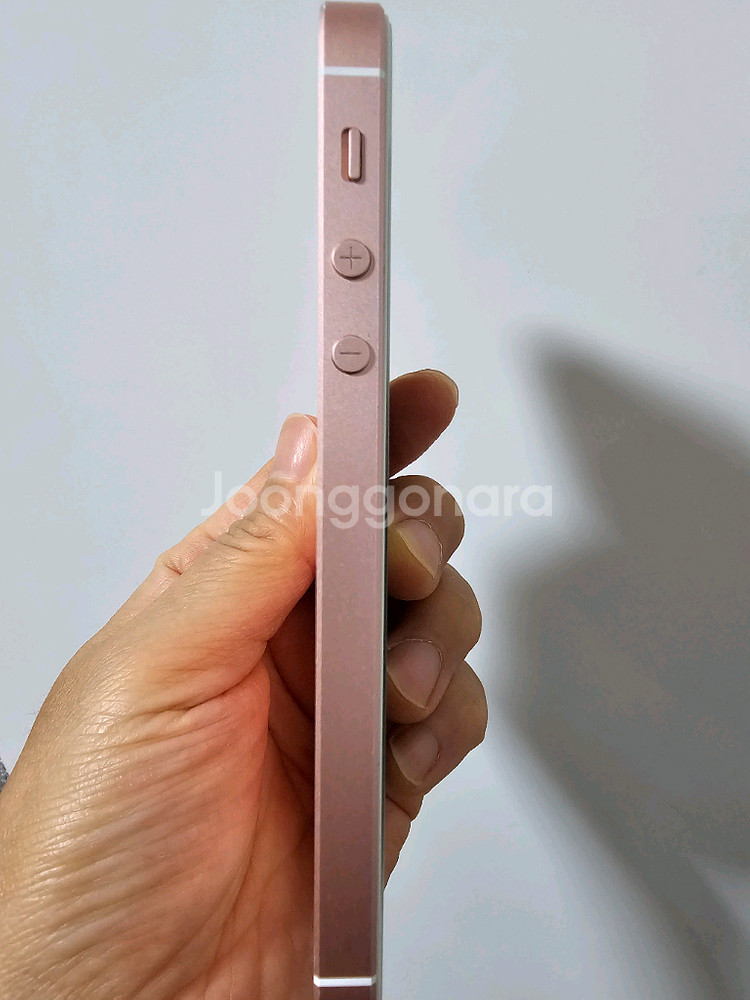 b37. 아이폰 se 64GB--7
