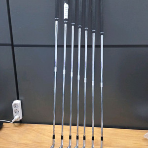 스릭슨 ZXi7 아이언 7개 세트(4-PW)