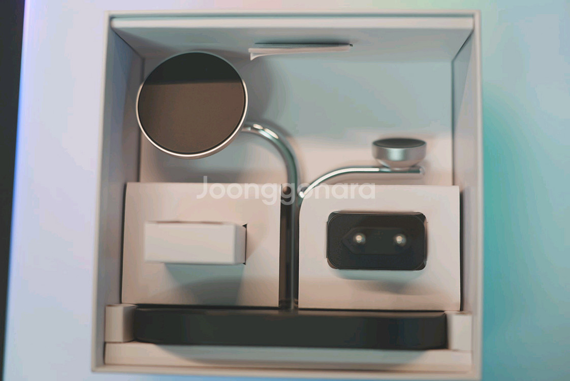 삼성 맥세이프 고속 충전기 3 in 1 충전 스탠드--1