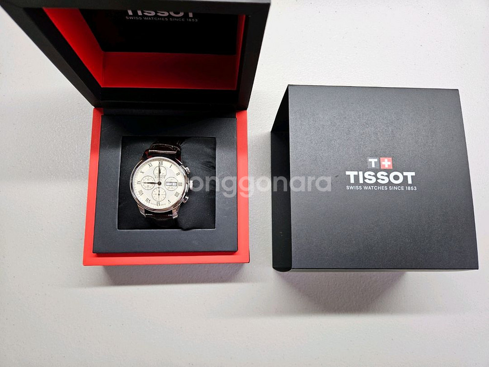 티쏘 르로끌 크로노 새상품 판매합니다.--0