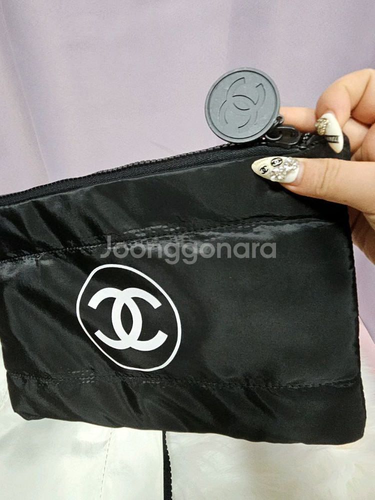 샤넬 패딩파우치--4