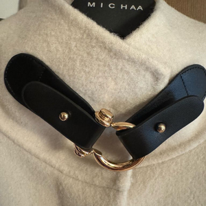 아뜨와 케이프 코트