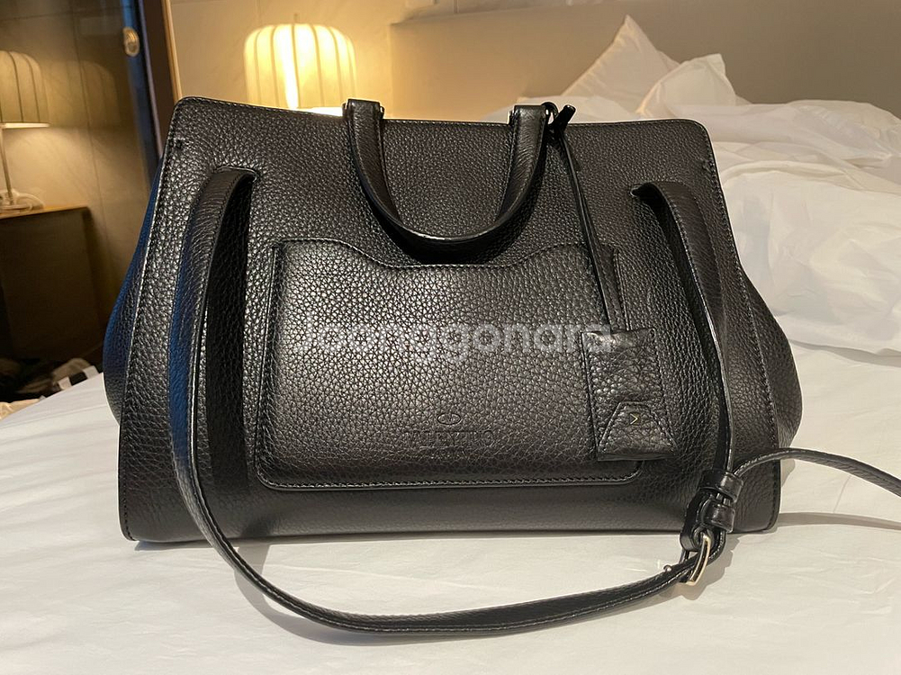 발렌티노 조이락 숄더백 블랙 라지 (밥누나 손예진 가방--4