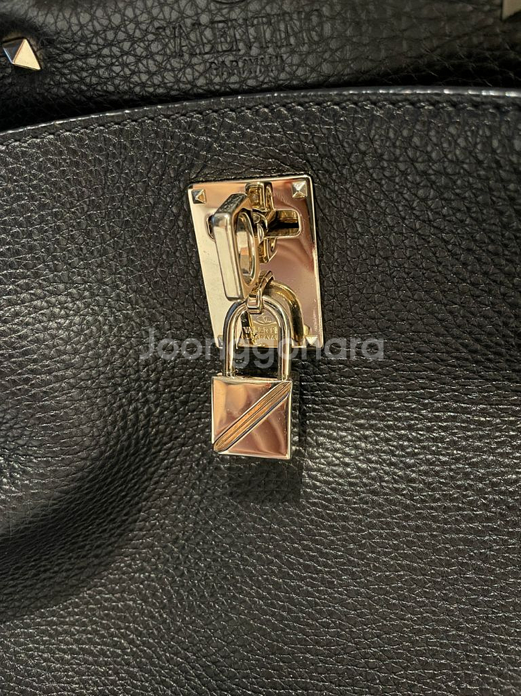 발렌티노 조이락 숄더백 블랙 라지 (밥누나 손예진 가방--3