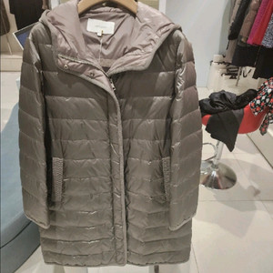 디루치아노 구스패딩 다크네이비색상 77~88. 새제품