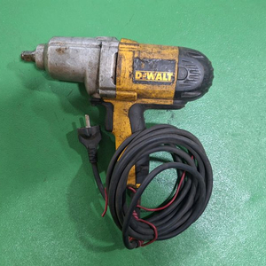 디월트 임팩 렌치