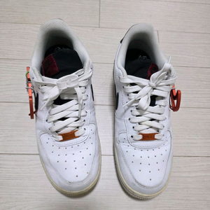 나이키 에어포스 카라비너