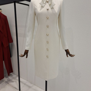 모조에스핀 원피스 66사이즈 보관만한 새상품