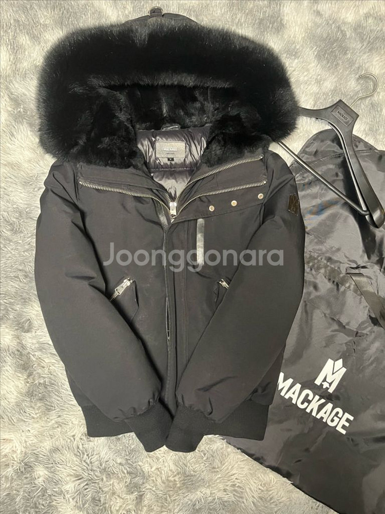 맥케이지 딕슨--0