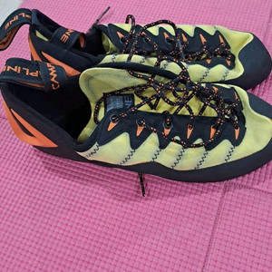 클라이밍 암벽화