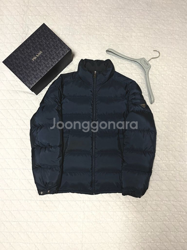 프라다 패딩--0