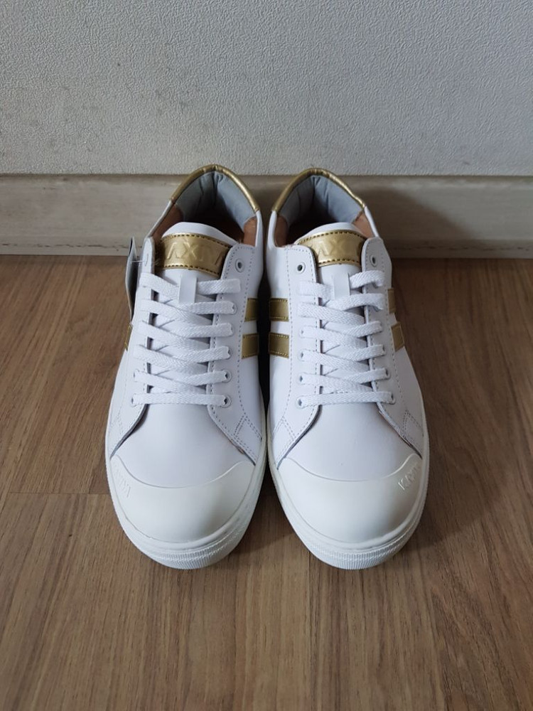 천연가죽 운동화--1