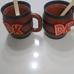 오사카 유니버셜 동키컵 2개