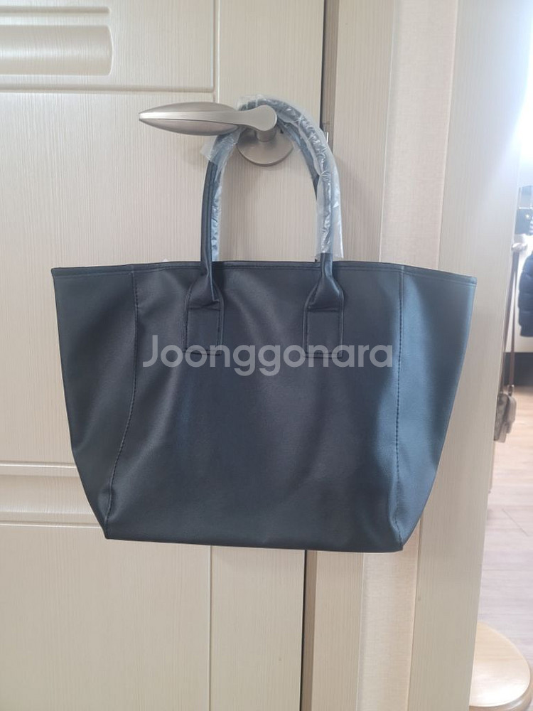 지방시 뷰티 토트백 (새상품 (정품(남녀공용--1