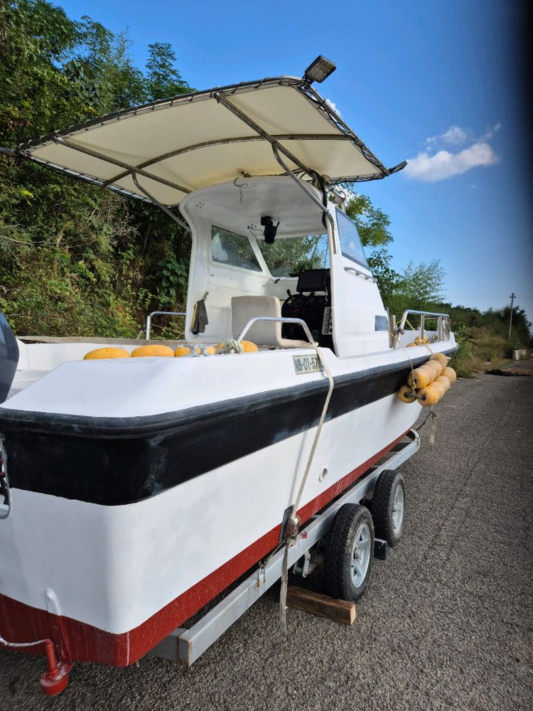 낚시보트야마하UF25선외기200마력판매합니다 이미지