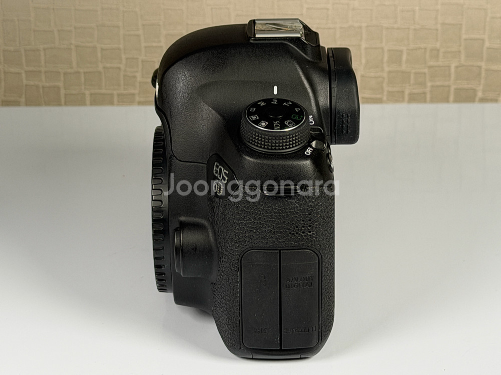 캐논 EOS 6D DSLR 풀프레임 카메라 바디--2