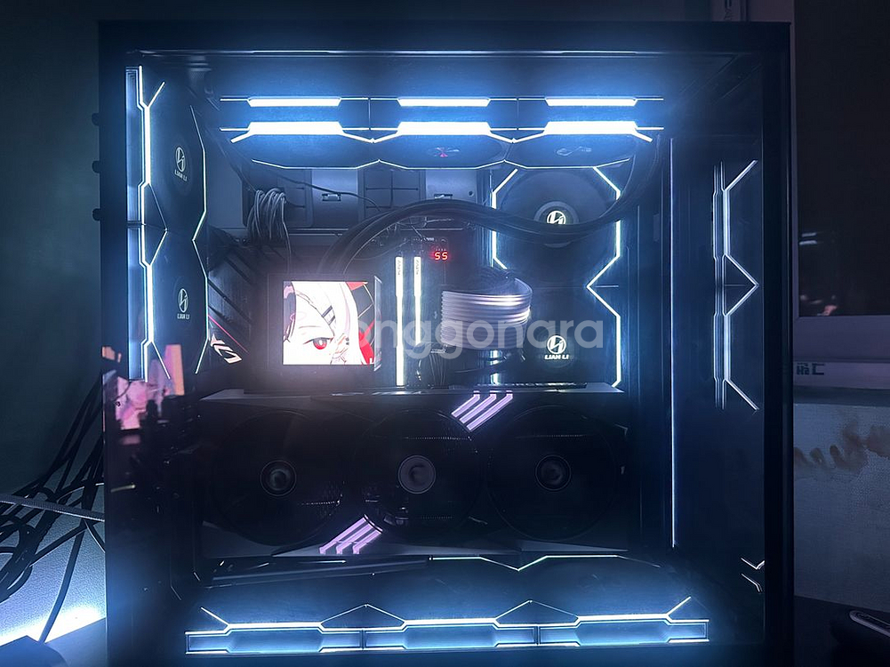 RTX 5090 MSI GAMING TRIO--0