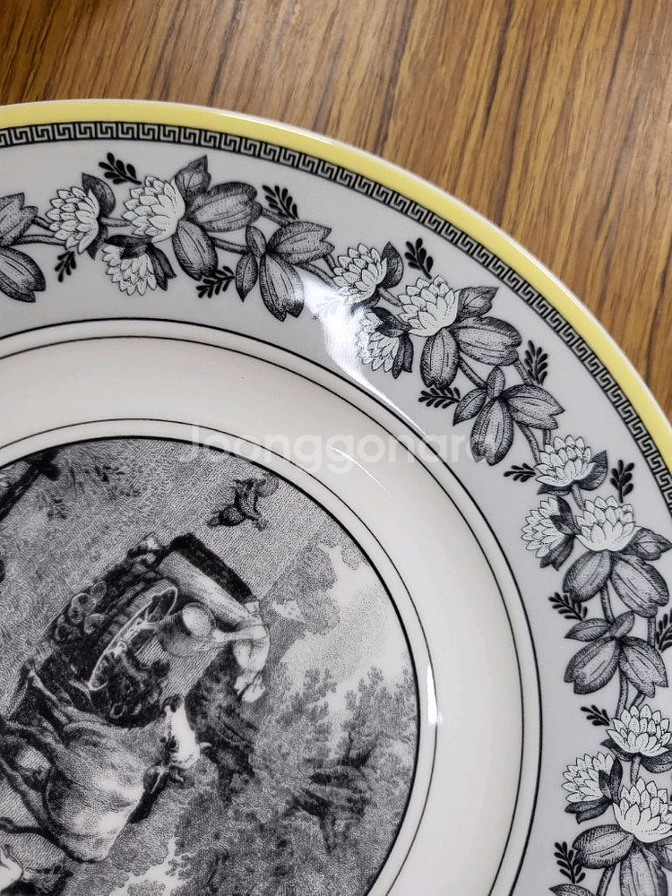 빌레로이앤보흐 아우든 중접시 판매합니다--3