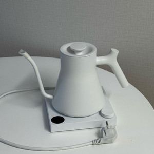 펠로우 스태그 전기주전자 EKG PRO 900ml화이트