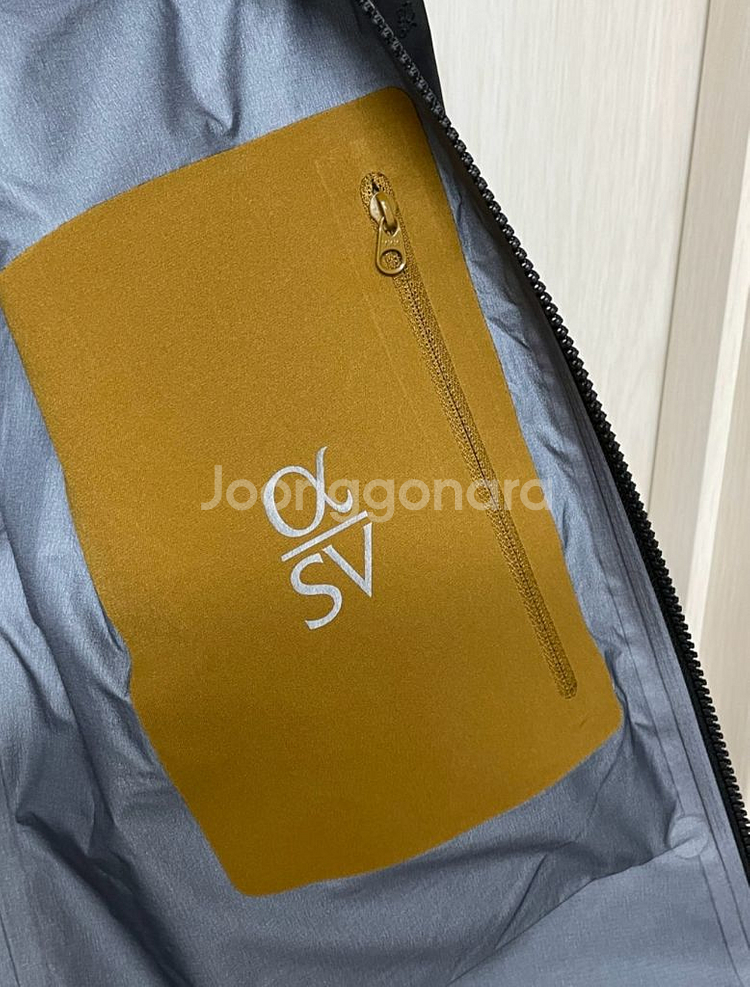 아크테릭스 알파sv 24k 블랙 [M]--1