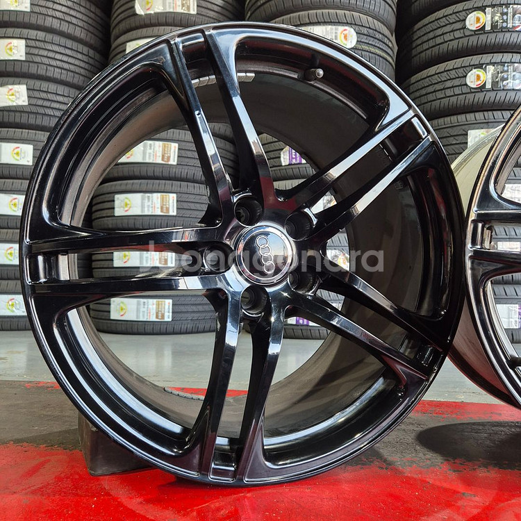 아우디 r8 중고휠 한대분 판매--1