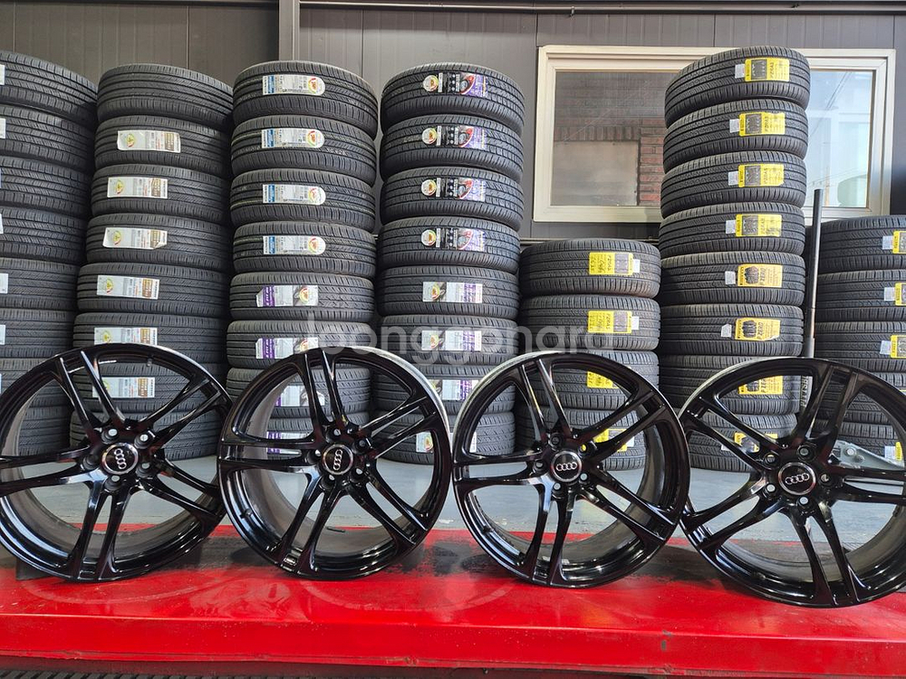 아우디 r8 중고휠 한대분 판매--0