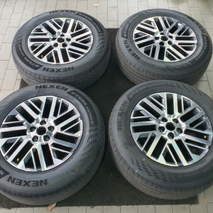 팰리세이드 LX3 순정 18인치 중고 휠타이어 세트판매