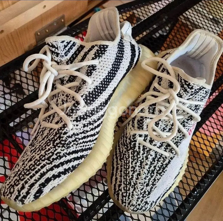 아디다스 245 ~255 이지부스트 상태 깨끗 좋음--0