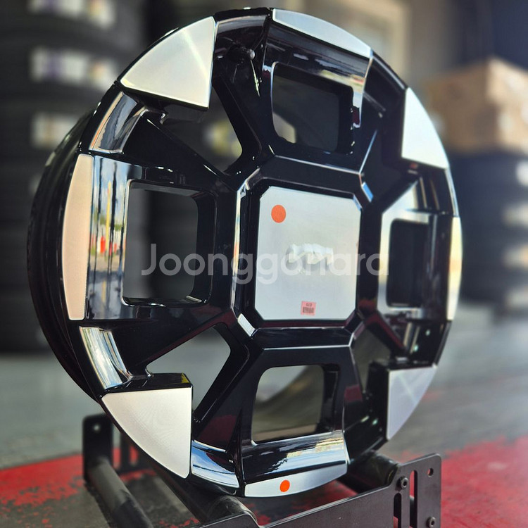 기아 신형 카니발 19인치 임판휠 한대분 판매--1