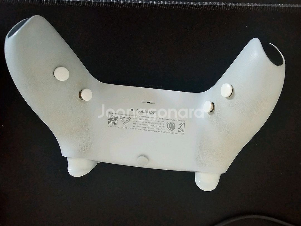 가빈이네 듀얼센스 커스텀 패드 판매합니다--1