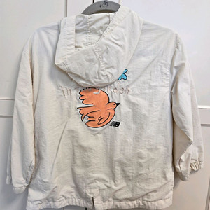 뉴발란스키즈 130사이즈 바람막이팔아요