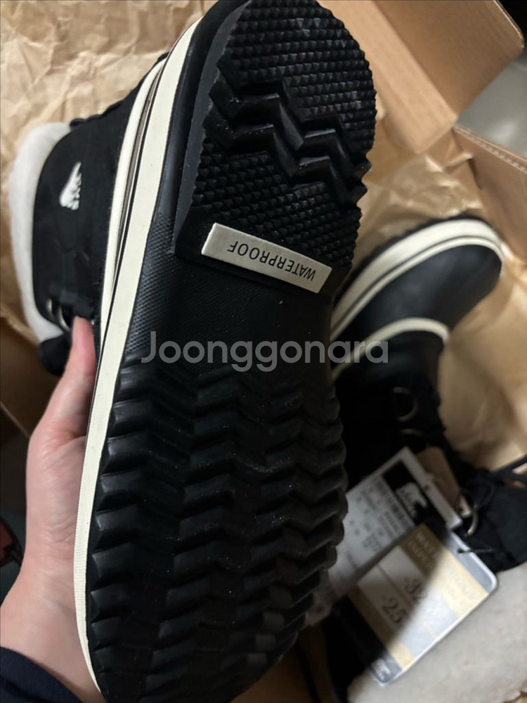 쏘렐 카니발 방한부츠 새상품 240--3