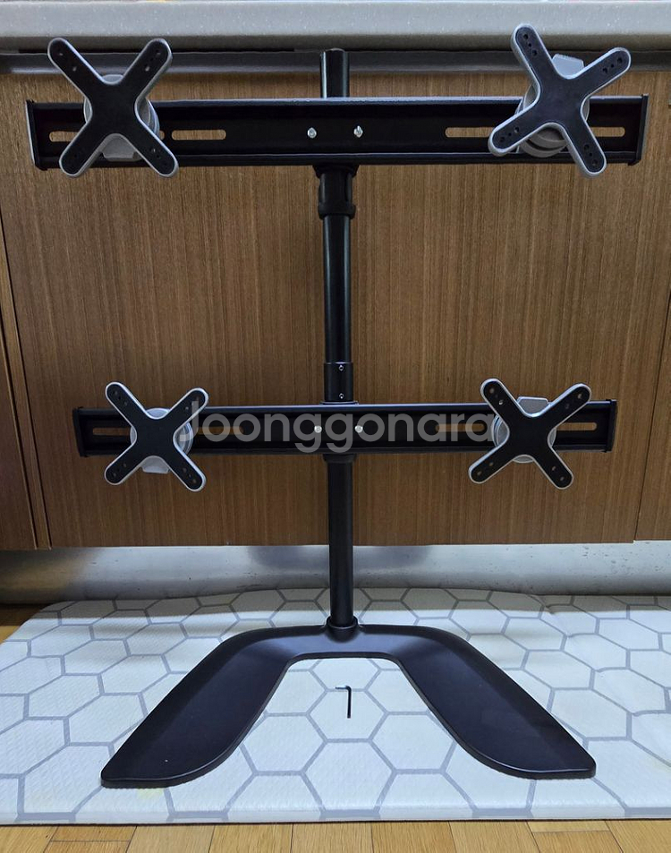 모니터 4대 거치대, 마운트 팝니다.--1