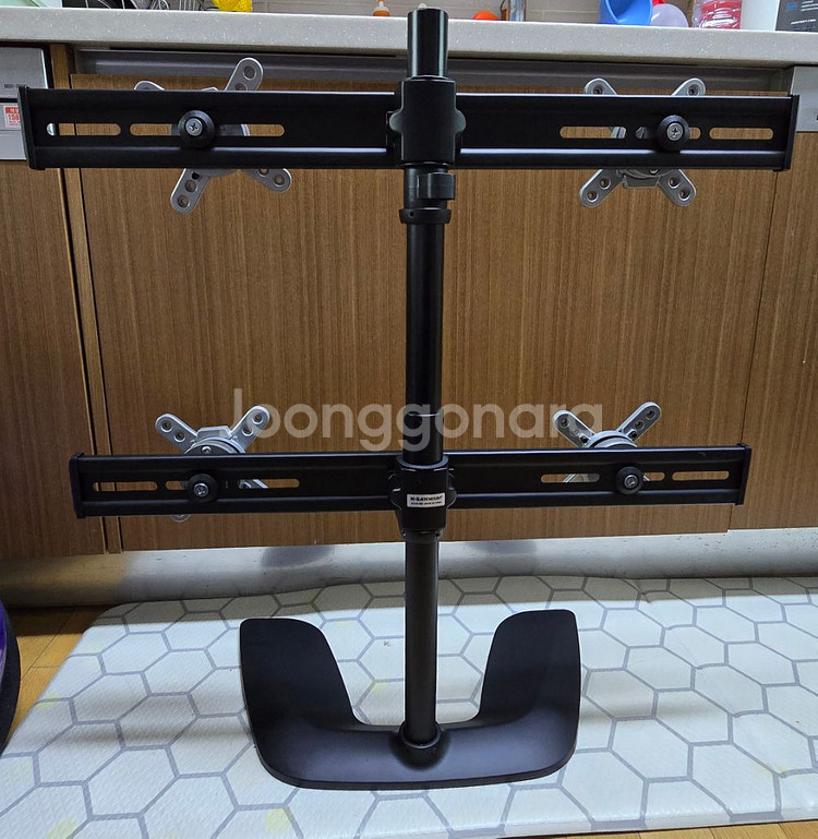 모니터 4대 거치대, 마운트 팝니다.--2