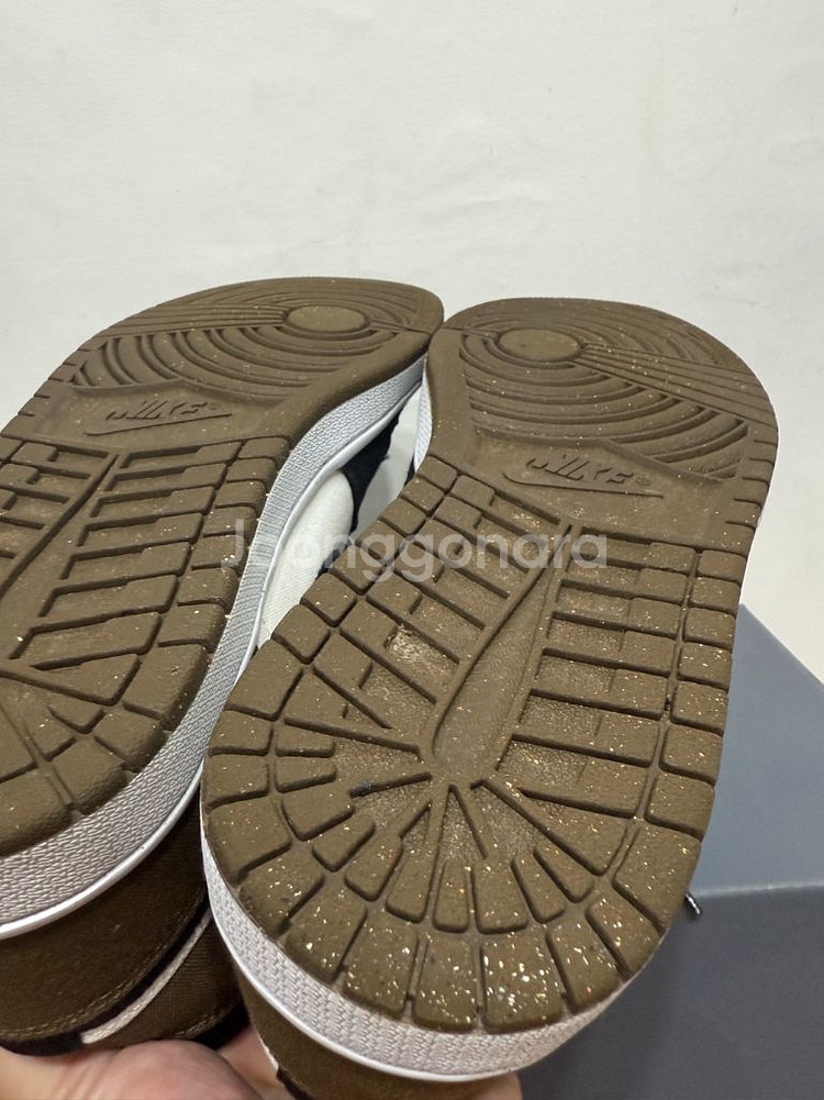 나이키 에어조던1 미드 SE 라이트 올리브 255(w)--3