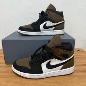 나이키 에어조던1 미드 SE 라이트 올리브 255(w)
