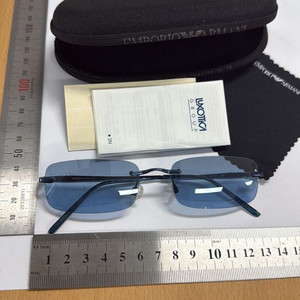 엠포리오 아르마니 선글라스