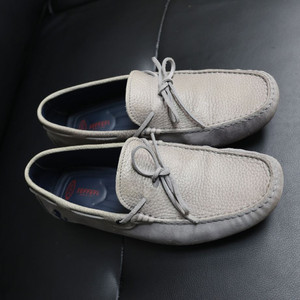 TOD’S × Ferrari 콜라보 드라이빙 슈즈
