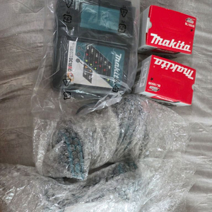 마끼다 DLX2006T 18V 5.0Ah 충전 콤보 드