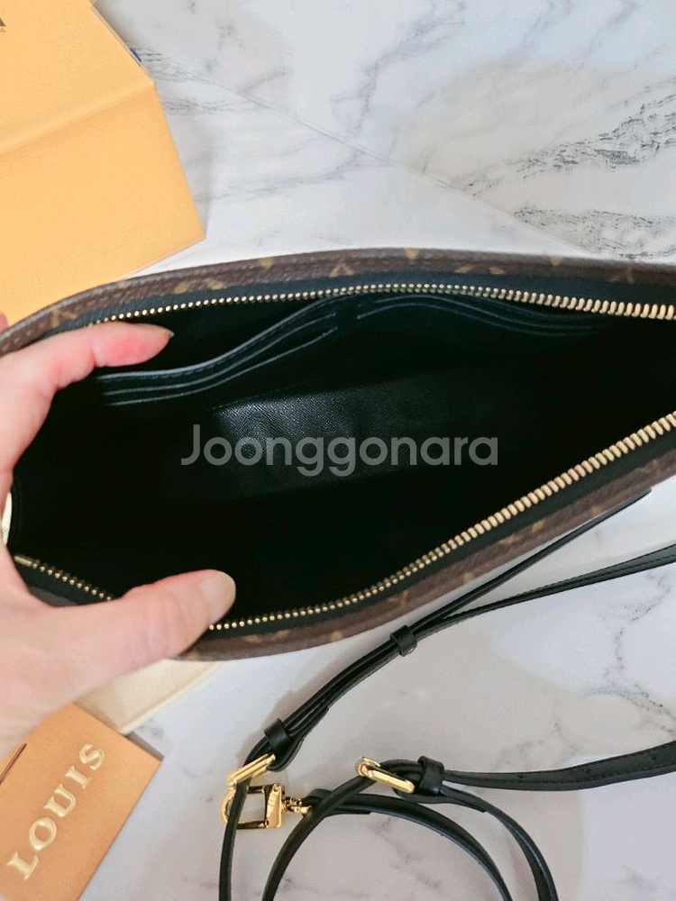 루이비통 토일렛26 블랙카우--5
