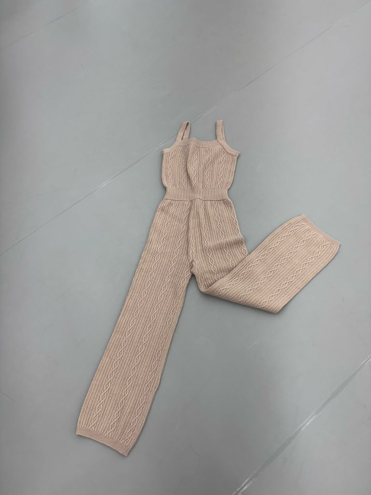 레브당스 잔느 케이블 니트 점프수트--1