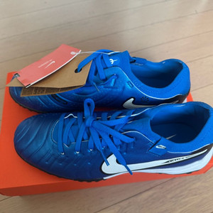 (새상품) 나이키 티엠포 레전드10 프로 풋살화