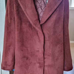 여성겨울옷-알파카코트.패딩조끼.가디건.티셔츠메이커제품