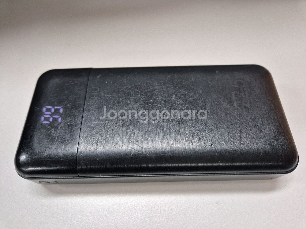 20000mAh 대용량 보조배터리 여러개 판매합니다.--5