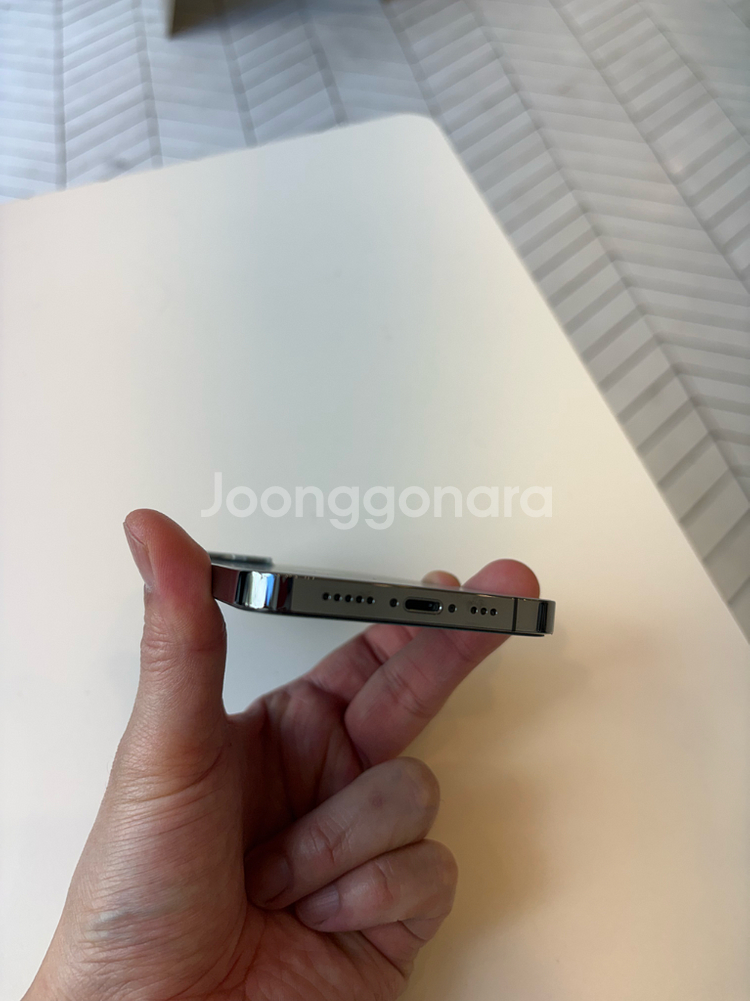 아이폰12프로 256GB 팝니다--4